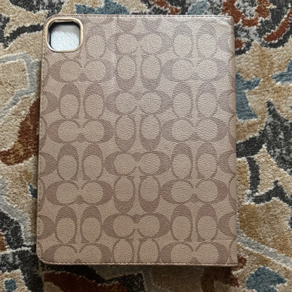 Coach Beige Signature Pattern Folder